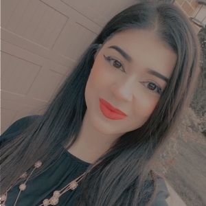 Meet your Posher, Seena